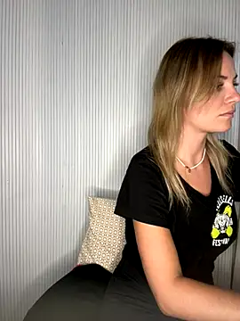 Milla  one online show from November 7, 2:06 pm