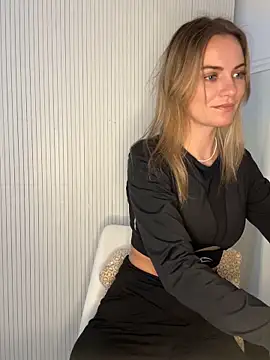 Milla  one online show from December 5, 12:25 pm