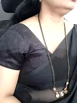 Deepthi Mysore online show from February 3, 2:03 am