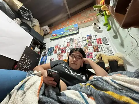 dafne19  online show from June 22, 2:46 am
