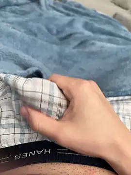 Snapshot of JustBoredHere11 chatting on March 22, 11:08 pm JustBoredHere11 online show from March 22, 11:08 pm