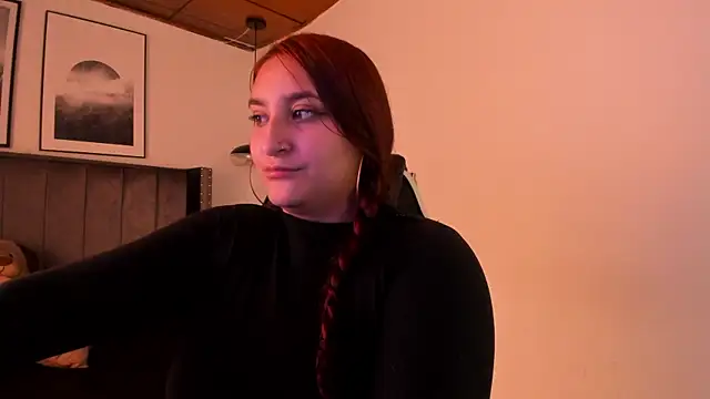 Snapshot of Alaia_Cute chatting on January 11, 2:47 pm Alaia Cute online show from January 11, 2:47 pm
