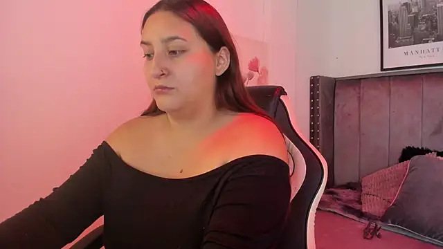 Snapshot of Alaia_Cute chatting on September 24, 2:59 am Alaia Cute online show from September 24, 2:59 am