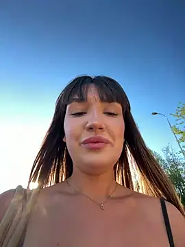 Snapshot of Sophie_Avory chatting on July 18, 4:44 pm Sophie Avory online show from July 18, 4:44 pm