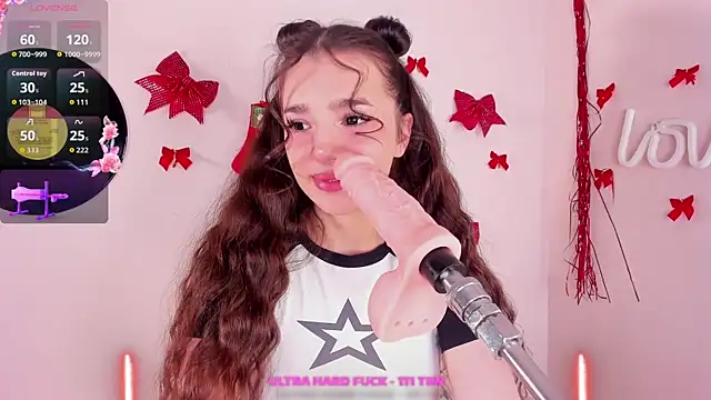 Snapshot of LosAlicee chatting on February 22, 12:56 am LosAlicee online show from February 22, 12:56 am