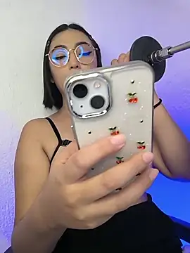 baby alexx online show from November 29, 5:21 am