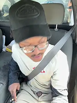 Snapshot of demonpt3 chatting on April 8, 4:40 pm demonpt3 online show from April 8, 4:40 pm