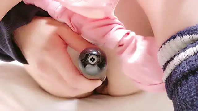 Snapshot of yukinA_xoxo chatting on February 10, 6:24 pm yukinA xoxo online show from February 10, 6:24 pm