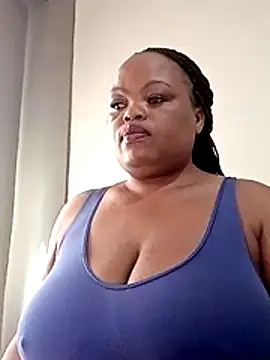 hugemelonsxxx online show from May 30, 9:06 am