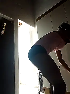 Snapshot of alexatransgata chatting on February 21, 12:39 pm alexatransgata online show from February 21, 12:39 pm