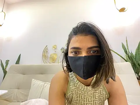 Snapshot of MaYaa__11 chatting on February 11, 12:27 pm MaYaa 11 online show from February 11, 12:27 pm