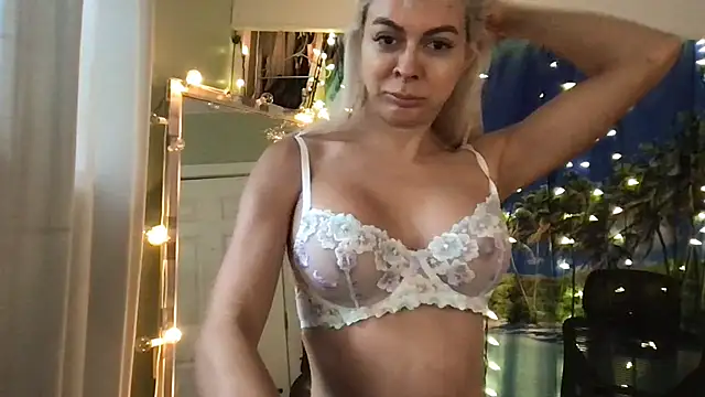 Snapshot of cunty_tranny_lydia chatting on July 14, 3:51 pm cunty tranny lydia online show from July 14, 3:51 pm