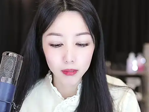 Nuyoah-77 online show from February 3, 2:24 pm