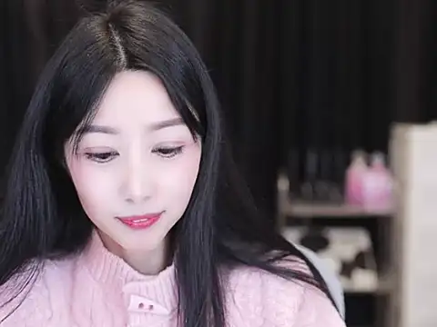 Nuyoah-77 online show from November 18, 4:22 pm