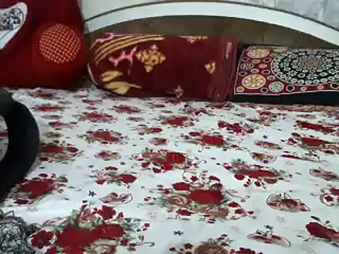 Snapshot of Bani_love2 chatting on February 21, 5:56 am Bani love2 online show from February 21, 5:56 am