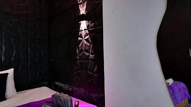 graceymilf666 online show from December 2, 11:37 am