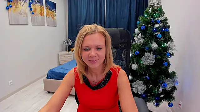 AgathaKlouin online show from December 22, 5:12 am