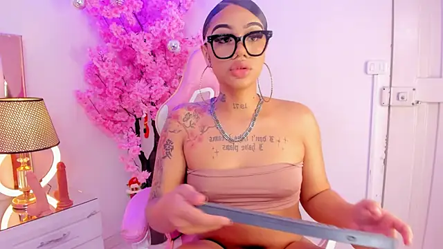 Mia Jansen online show from December 13, 11:28 pm