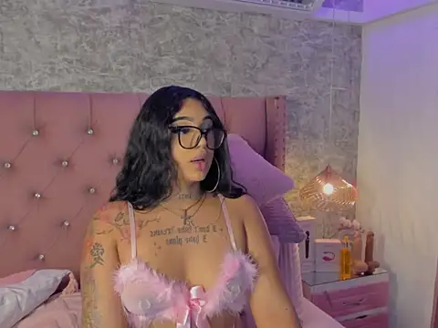 Mia Jansen online show from February 11, 2:11 pm