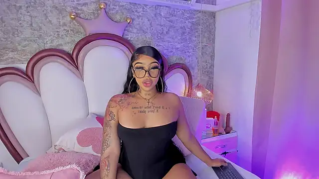 Mia Jansen online show from April 15, 1:40 pm