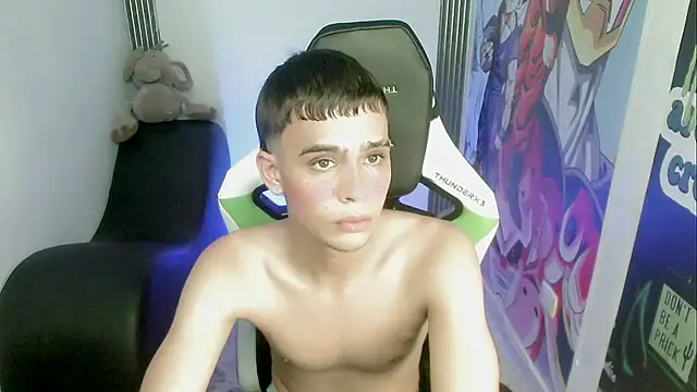 zacariasss  online show from December 3, 4:36 am