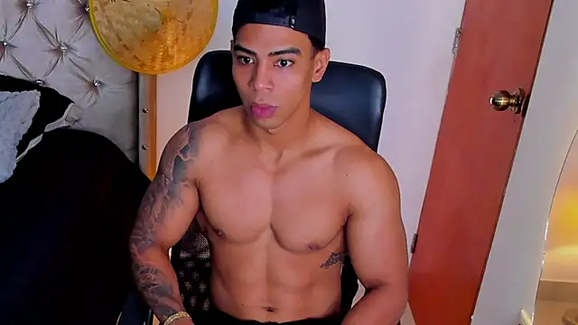 Andrew wolf7 online show from October 21, 4:30 pm