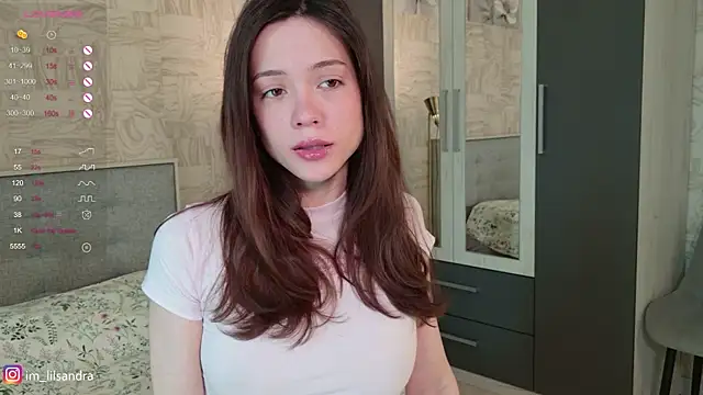 LIl Sandra online show from April 3, 8:45 am