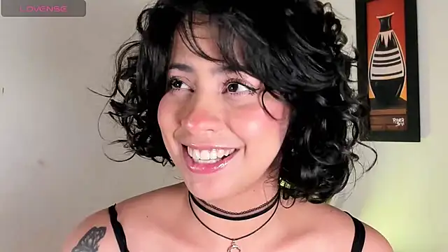 adriannyp 1 online show from April 27, 3:48 am