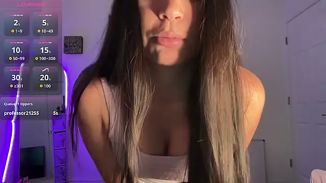 sweetsariaah online show from November 3, 6:09 pm