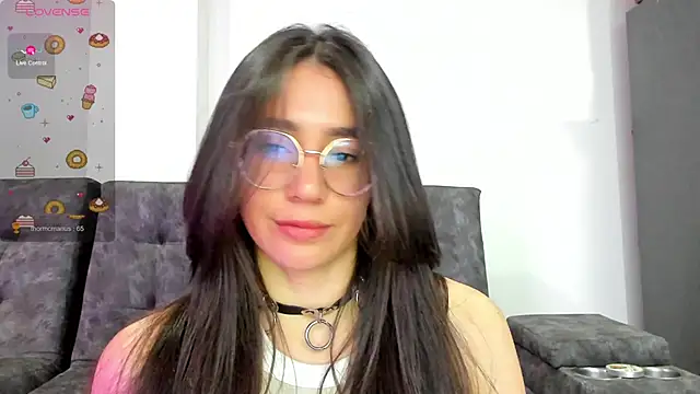 Snapshot of emmadiaz1 chatting on January 12, 12:49 am emmadiaz1 online show from January 12, 12:49 am