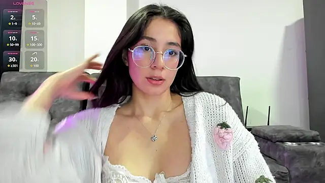 emmadiaz1 online show from November 24, 6:13 am