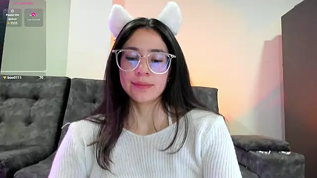 emmadiaz1 online show from February 22, 3:18 am