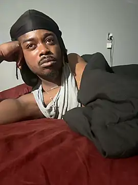 Snapshot of SluttyLyfe4L chatting on January 12, 8:08 am SluttyLyfe4L online show from January 12, 8:08 am