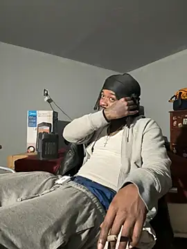 Snapshot of SluttyLyfe4L chatting on February 4, 4:07 am SluttyLyfe4L online show from February 4, 4:07 am