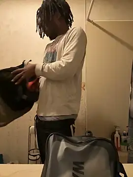 Snapshot of SluttyLyfe4L chatting on February 9, 11:14 am SluttyLyfe4L online show from February 9, 11:14 am