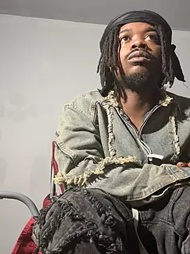 Snapshot of SluttyLyfe4L chatting on February 20, 11:54 am SluttyLyfe4L online show from February 20, 11:54 am