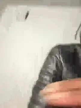 Snapshot of SluttyLyfe4L chatting on February 21, 2:56 am SluttyLyfe4L online show from February 21, 2:56 am