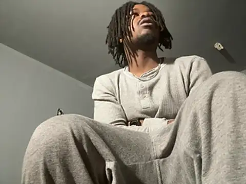 Snapshot of SluttyLyfe4L chatting on February 22, 2:15 pm SluttyLyfe4L online show from February 22, 2:15 pm