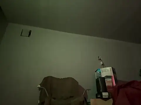 Snapshot of SluttyLyfe4L chatting on February 24, 3:43 pm SluttyLyfe4L online show from February 24, 3:43 pm