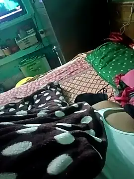 Snapshot of Lustyful_Couple chatting on February 26, 9:58 pm Lustyful Couple online show from February 26, 9:58 pm