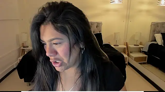 Snapshot of _Dulcinea_1 chatting on February 9, 11:36 am Dulcinea 1 online show from February 9, 11:36 am