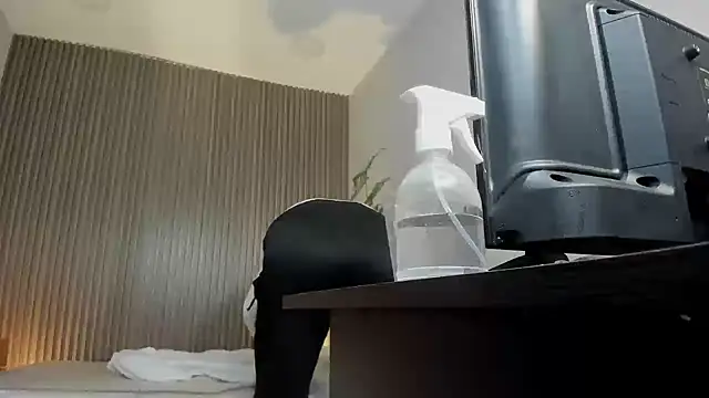 dania miller  online show from October 4, 2:48 pm