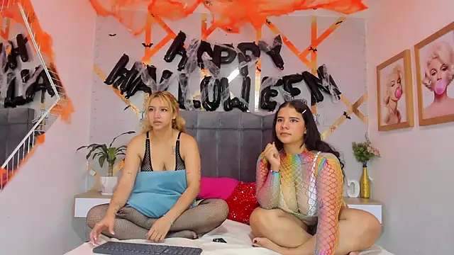 Caroliine Torres online show from October 23, 12:04 pm