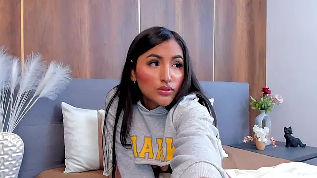 AishaPeyton online show from January 23, 5:24 am