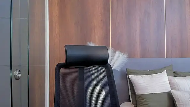 AishaPeyton online show from January 31, 12:17 am