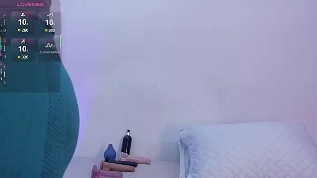 petitelittleebony online show from November 9, 12:14 pm