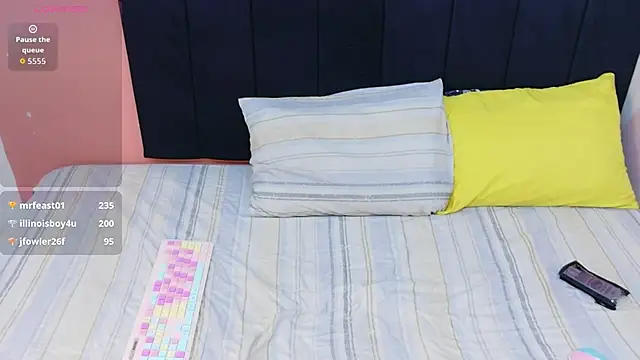 petitelittleebony online show from February 15, 7:54 pm