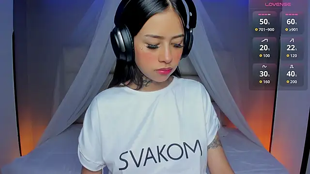 cat kitty18  online show from February 24, 6:39 pm