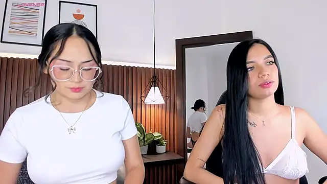 emma white 01 online show from February 28, 2:42 am