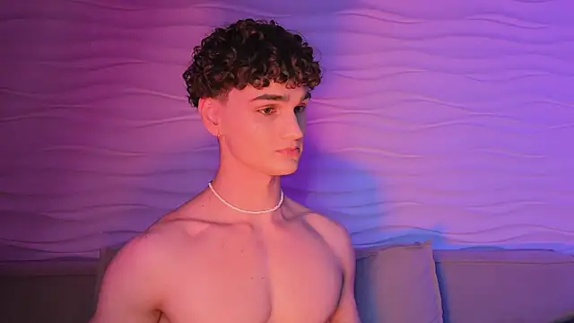 adam 21cm   online show from October 7, 6:27 pm